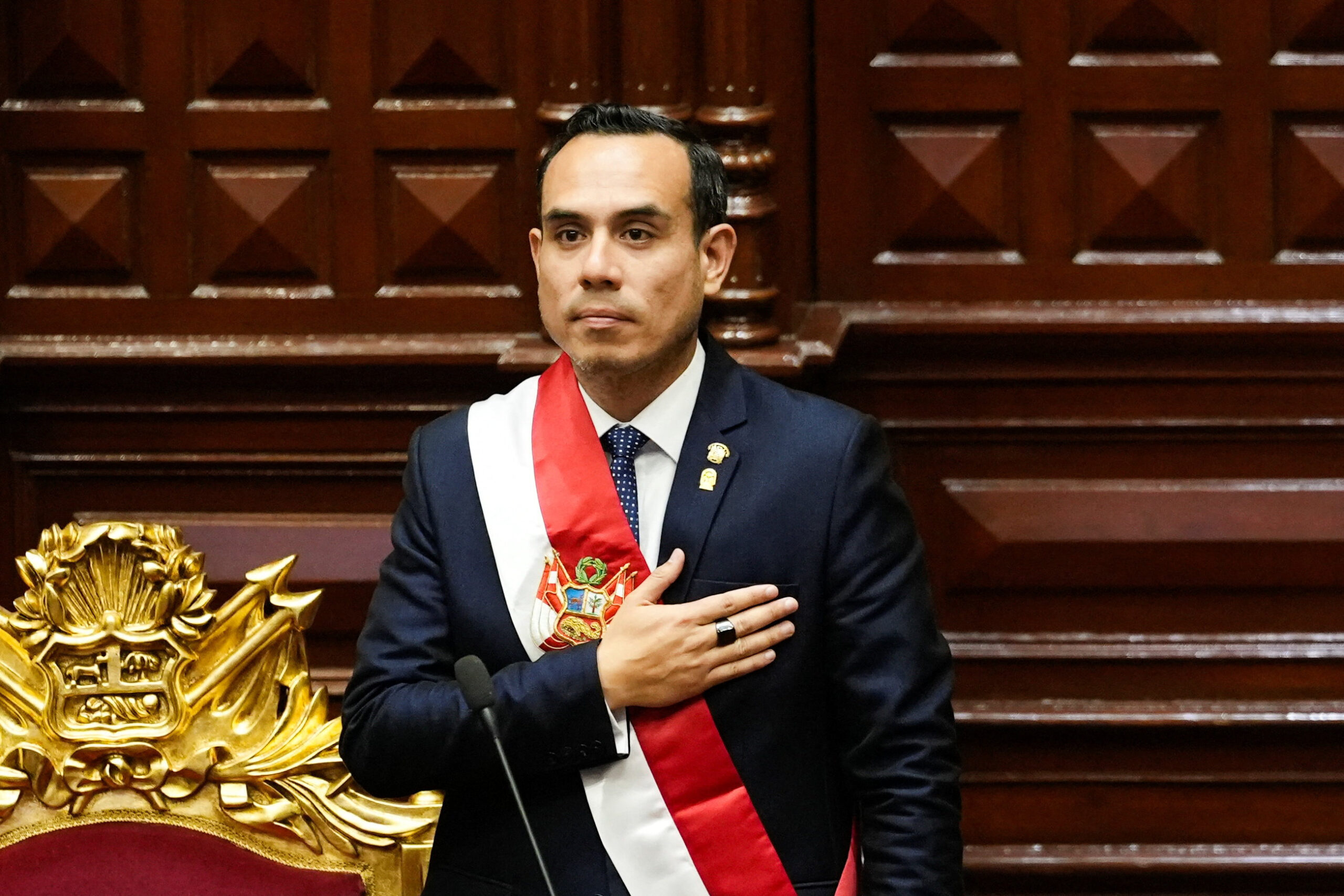 José Jerí asume como presidente interino de Perú