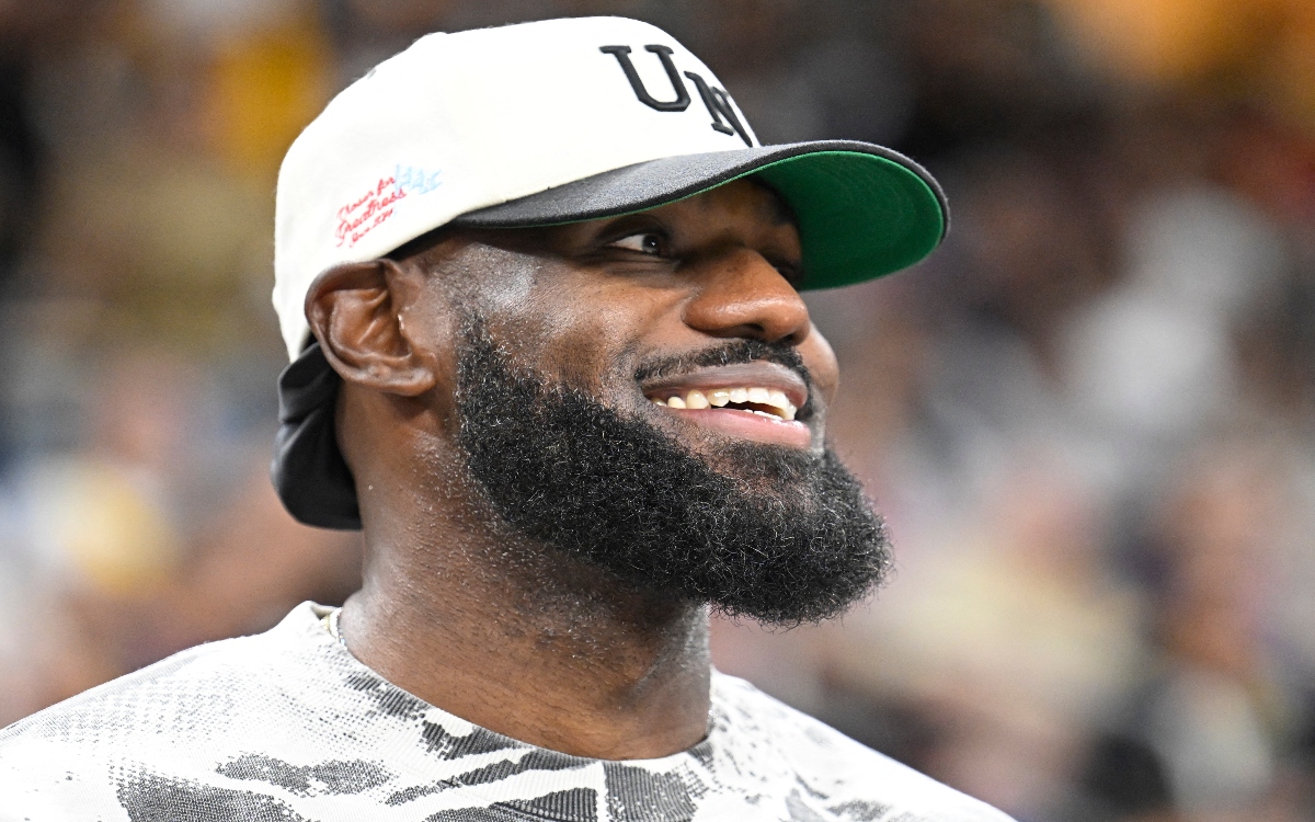 La "decisión" de LeBron James resulta un truco publicitario; recibe ola de críticas | Video
