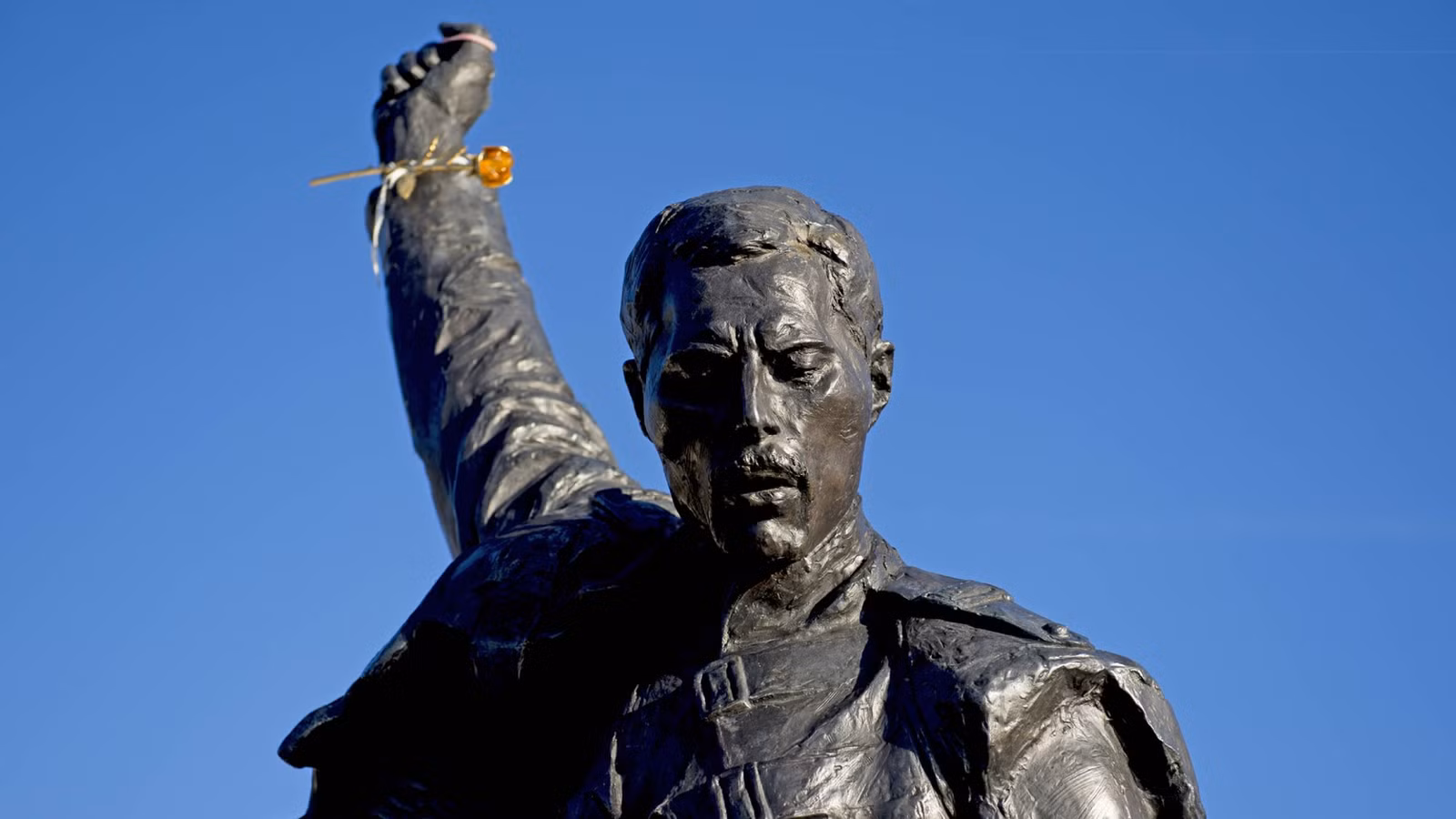 Las mejores y peores estatuas de músicos: desde Freddie Mercury hasta Tina Turner