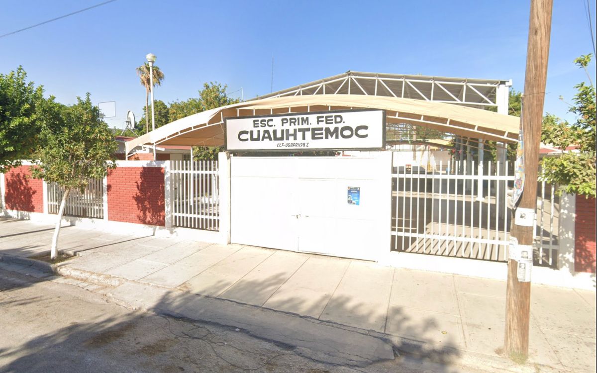 Muere alumno de 6 años tras caerle estructura de primaria federal en Coahuila