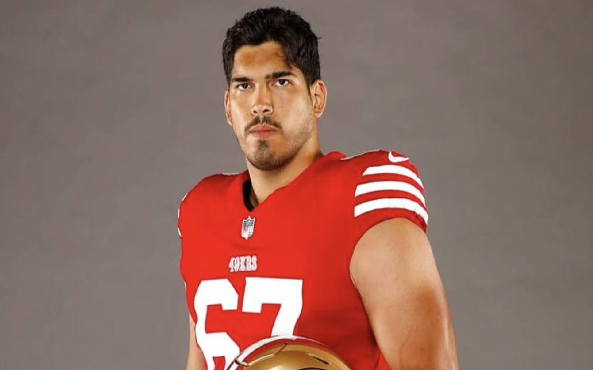 NFL: Corta San Francisco 49ers a Isaac Alarcón por violar política de sustancias prohibidas