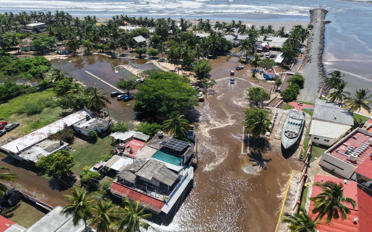 Nayarit | Sin clases la mitad de los municipios ante efectos del huracán 'Priscilla'