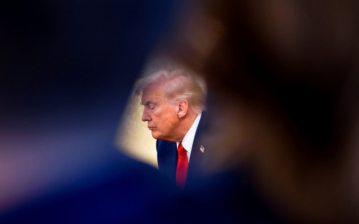 OTAN 'quizás debería expulsar' a España: Donald Trump