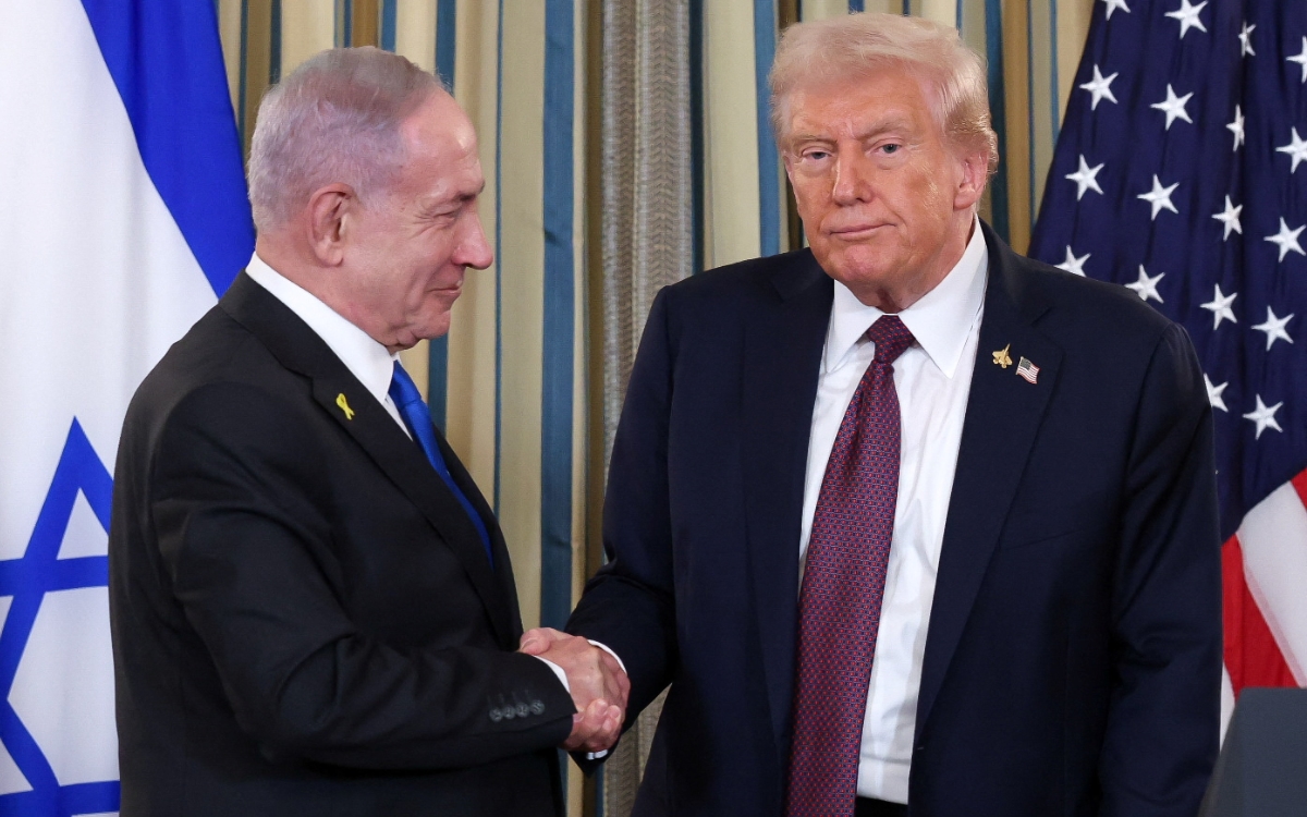 Trump exige a Israel que deje de bombardear Gaza
