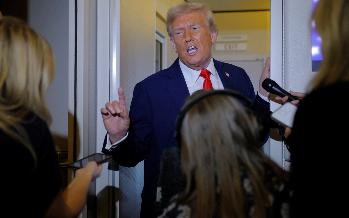 Trump reclama 230 millones de dólares al Departamento de Justicia