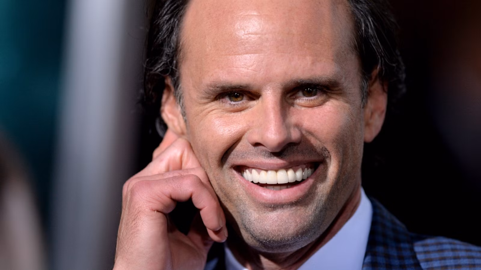 Walton Goggins y Amber Midthunder se unirán al elenco de Film Painter, producida por James Cameron