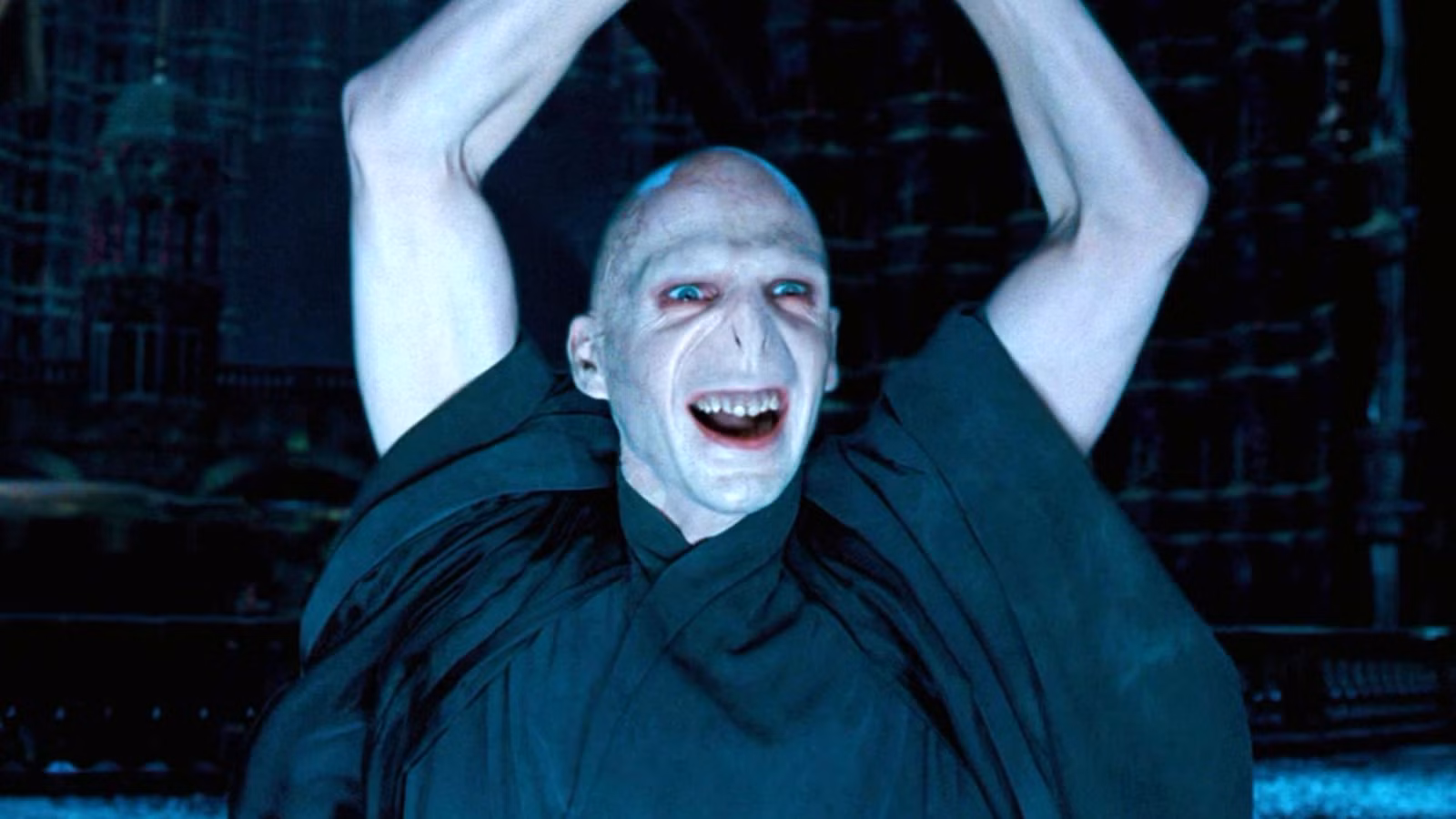 Paul Bettany finalmente responde a los rumores sobre el casting de Lord Voldemort para la serie de Harry Potter de HBO