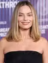 Foto de cabeza de Margot Robbie en la décima ceremonia anual del premio Breakthrough