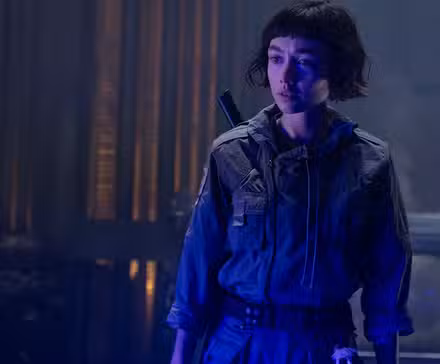 Sydney Chandley como Wendy en Tierra alienígena