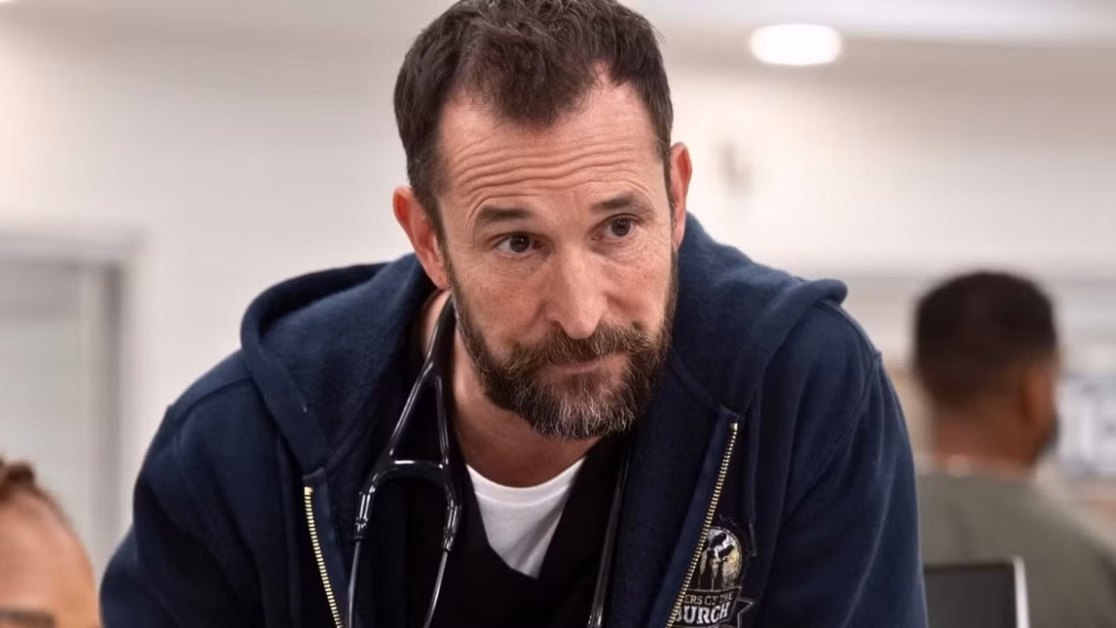 La temporada 2 de Pitt debuta con una puntuación rara y perfecta de Rotten Tomatoes