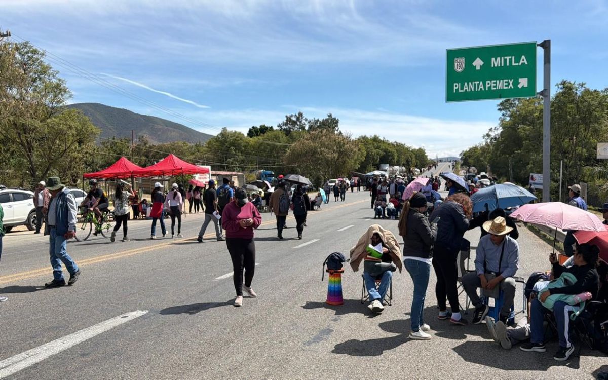 CNTE radicaliza protestas en Oaxaca contra la Ley del Issste
