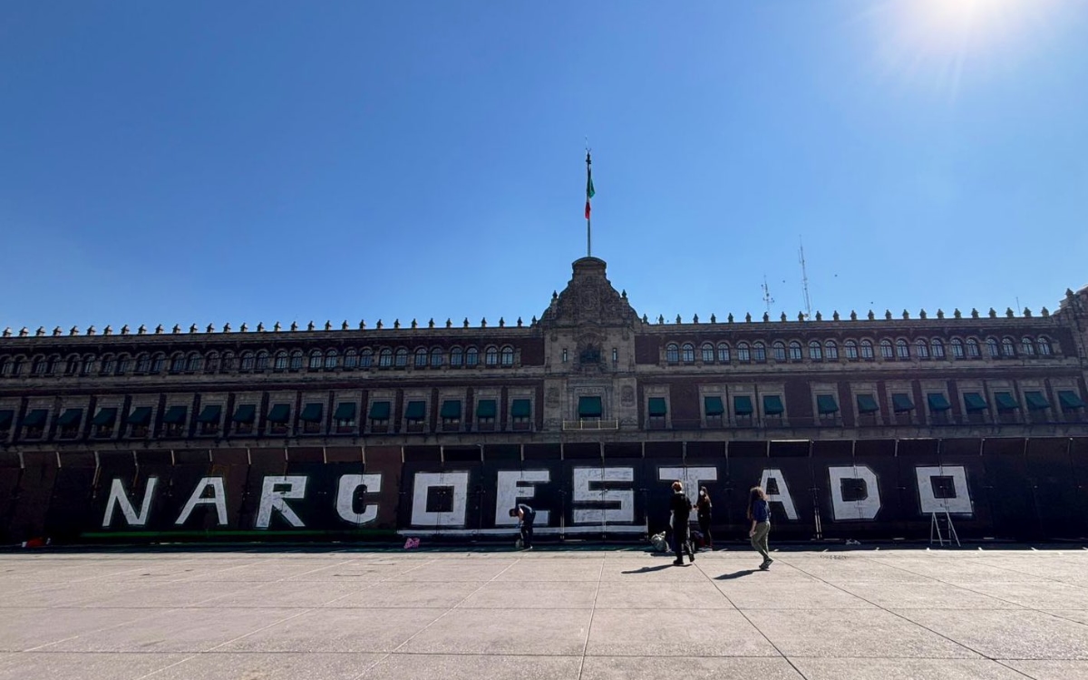 Cercan Palacio Nacional ante movilizaciones