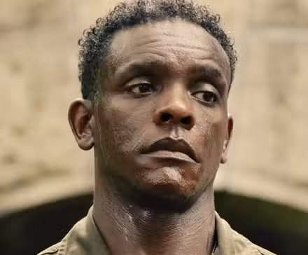 Chris Chalk como Dick Hallorann en It: Bienvenido a Derry