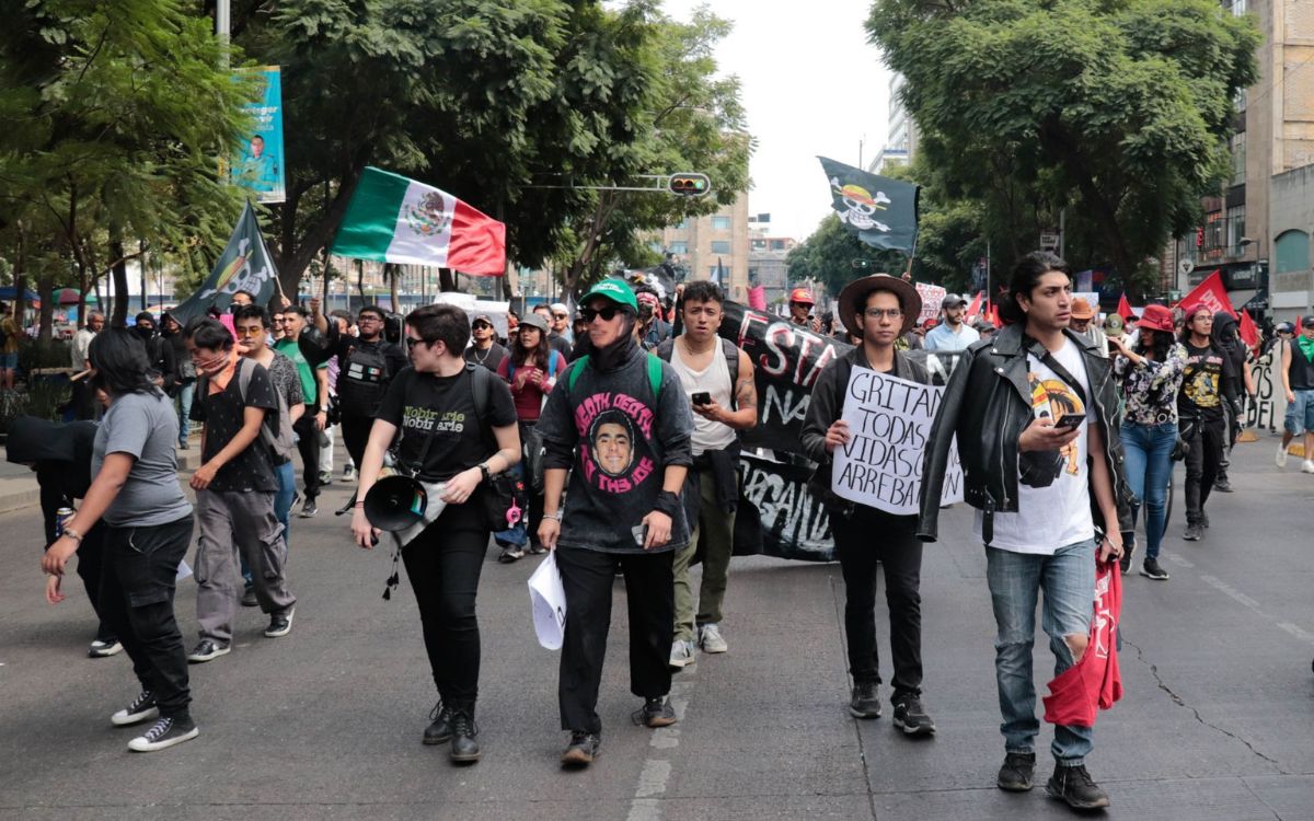 La Guerra Fría de la 'Generación Z México': Acusaciones de simulación y apropiación envuelven a la marcha