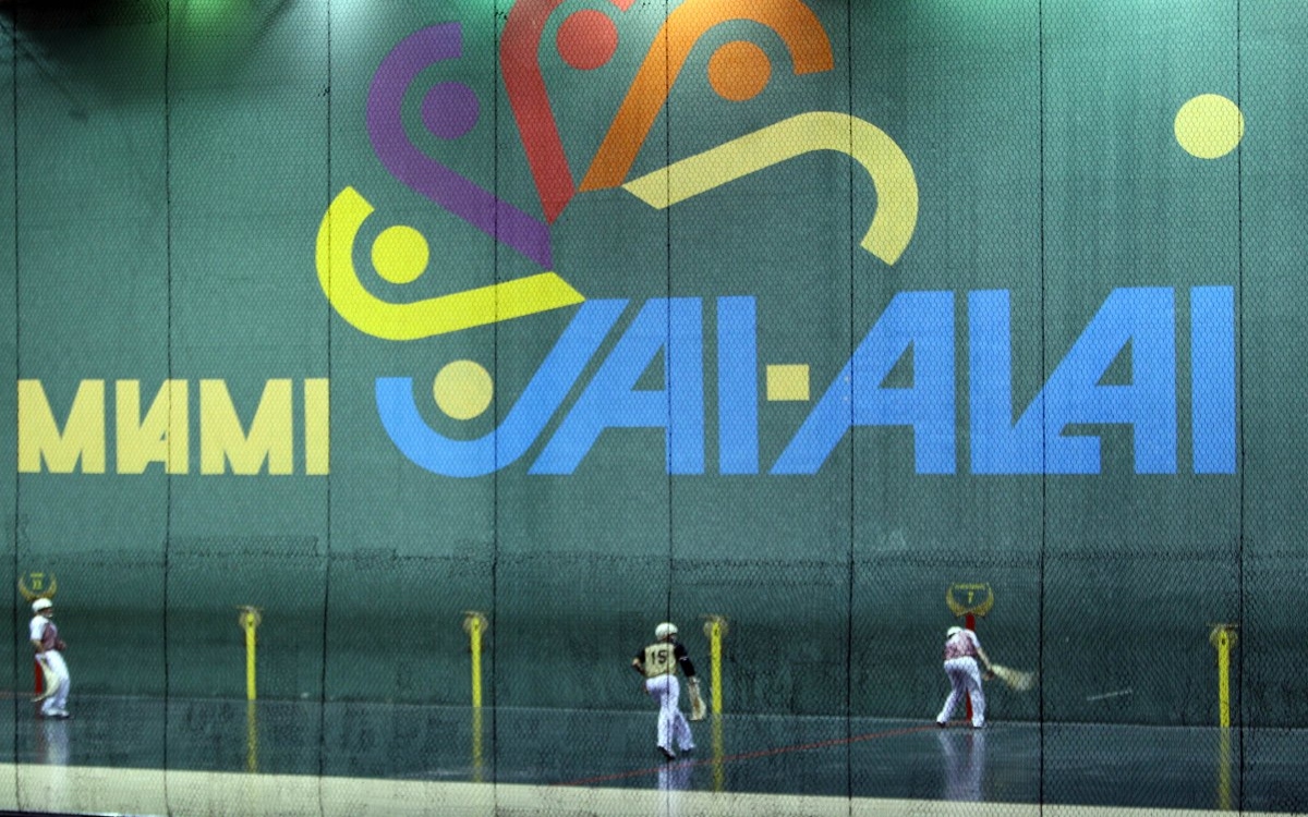 Presentan temporada 2019 de jai alai en el Frontón México