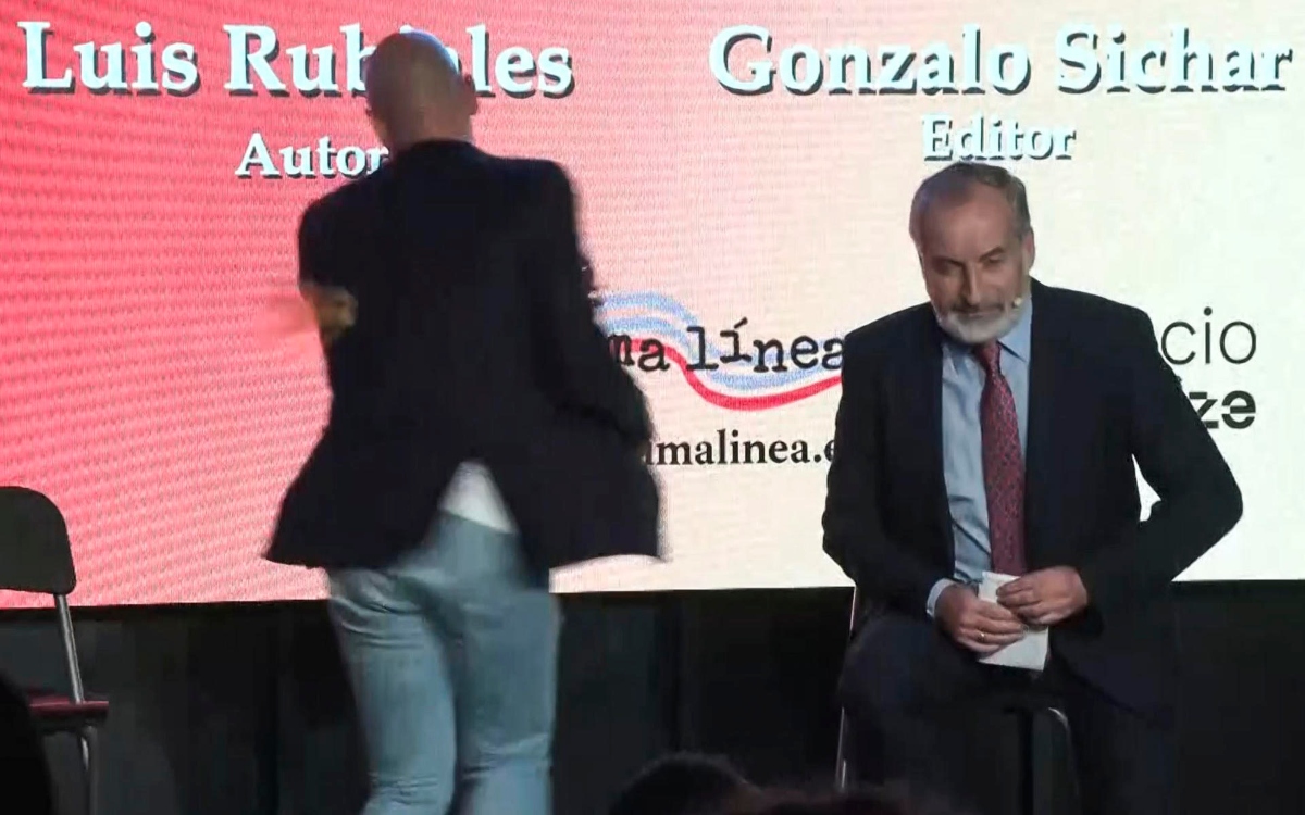 Video | Era tío de Rubiales quien le lazó huevos; 'es una persona desequilibrada', señala el expresidente de la RFEF