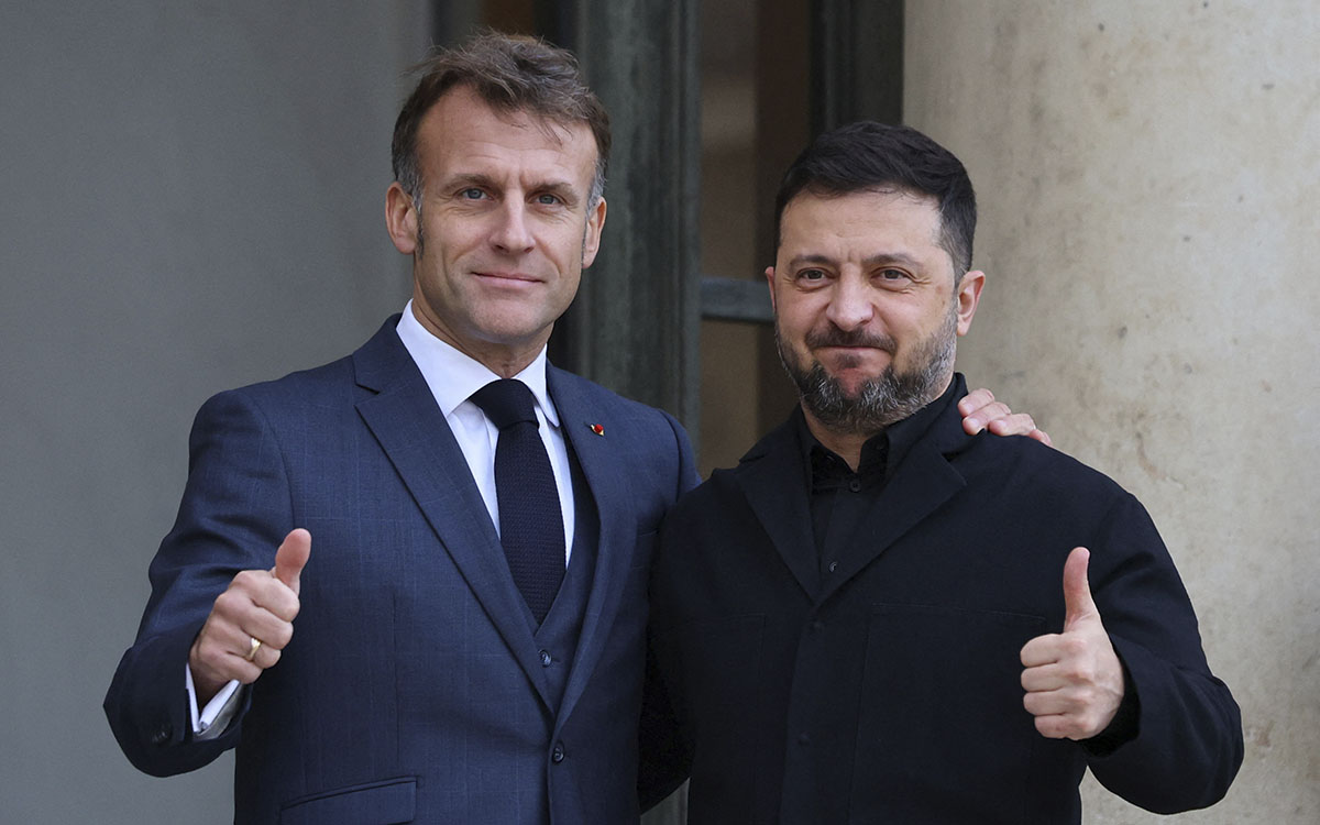 Zelenski y Macron acuerdan que Ucrania compre un centenar de cazas franceses para los próximos diez años