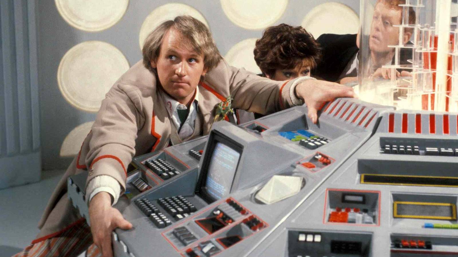 41 años después, Doctor Who trae de vuelta a la pantalla un compañero clásico