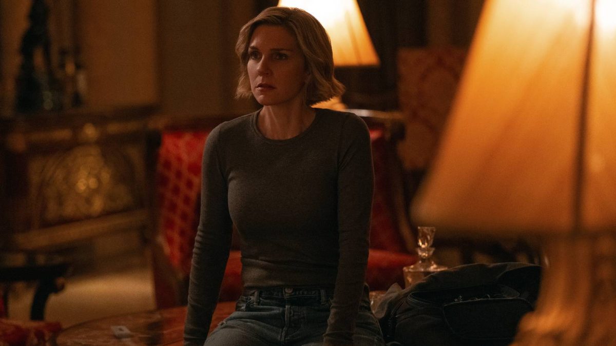 Rhea Seehorn se burla del final de "Bananas" de la temporada 1 de Pluribus: "Necesitaba desesperadamente la temporada 2"