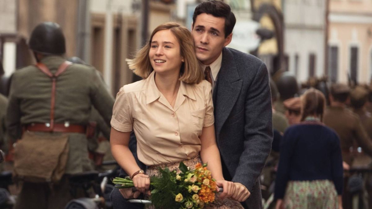 Este programa de 13 episodios de la Segunda Guerra Mundial con una puntuación RT del 92% es diferente de todas las películas de guerra que has visto