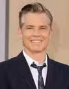 Foto de cabeza de Timothy Olyphant en el estreno mundial de Érase una vez en Hollywood