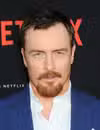 Foto de cabeza de Toby Stephens