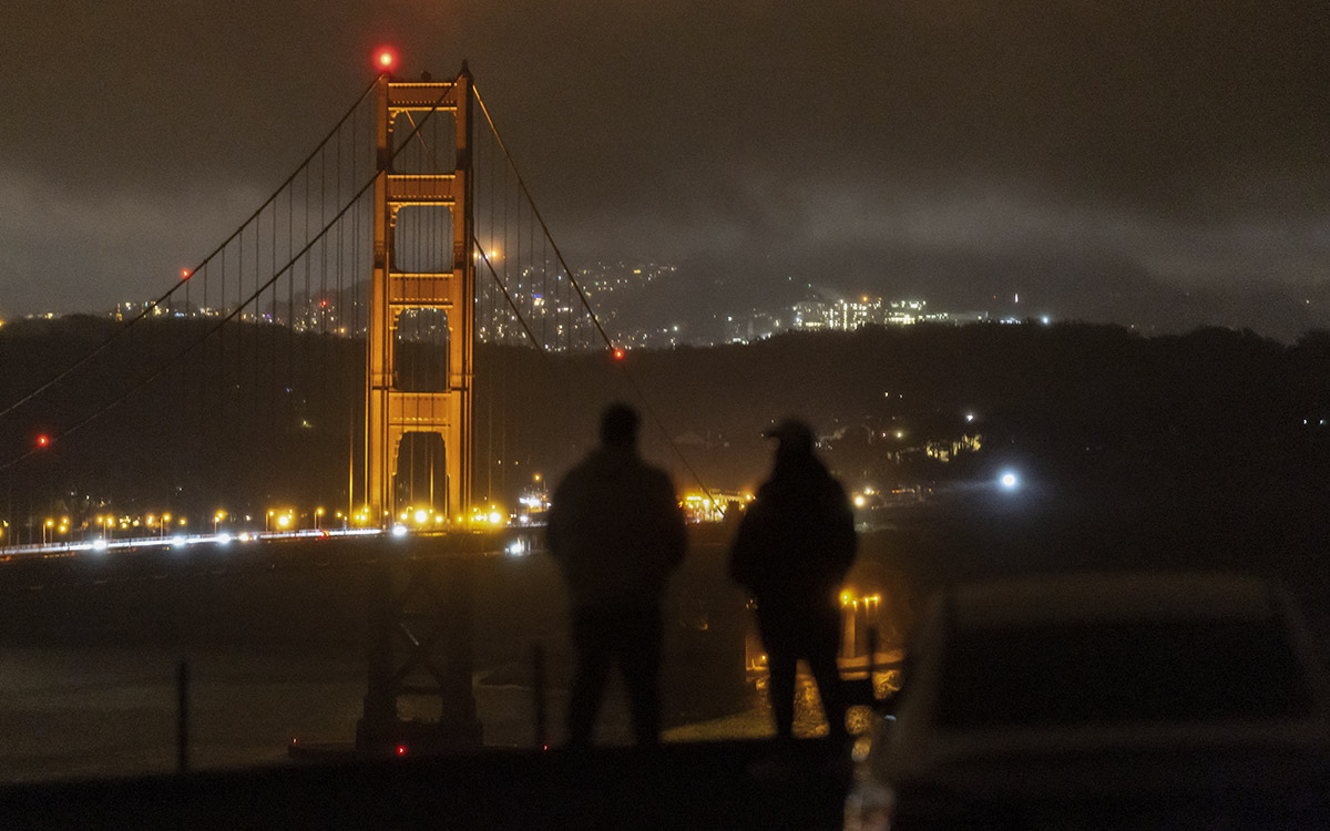 Apagón deja sin luz a 130,000 personas en San Francisco