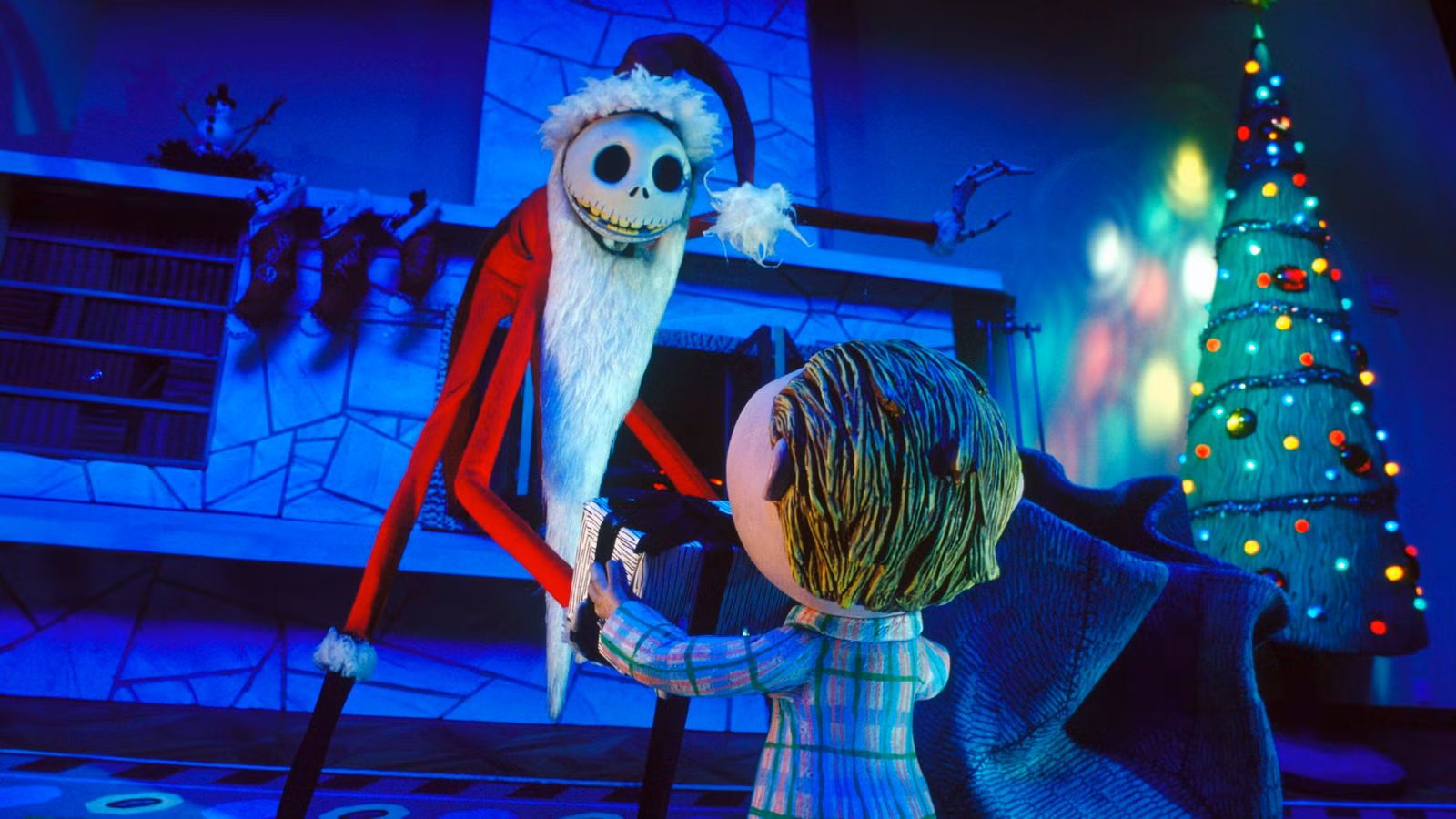 Jack Skellington repartiendo regalos en Pesadilla antes de Navidad