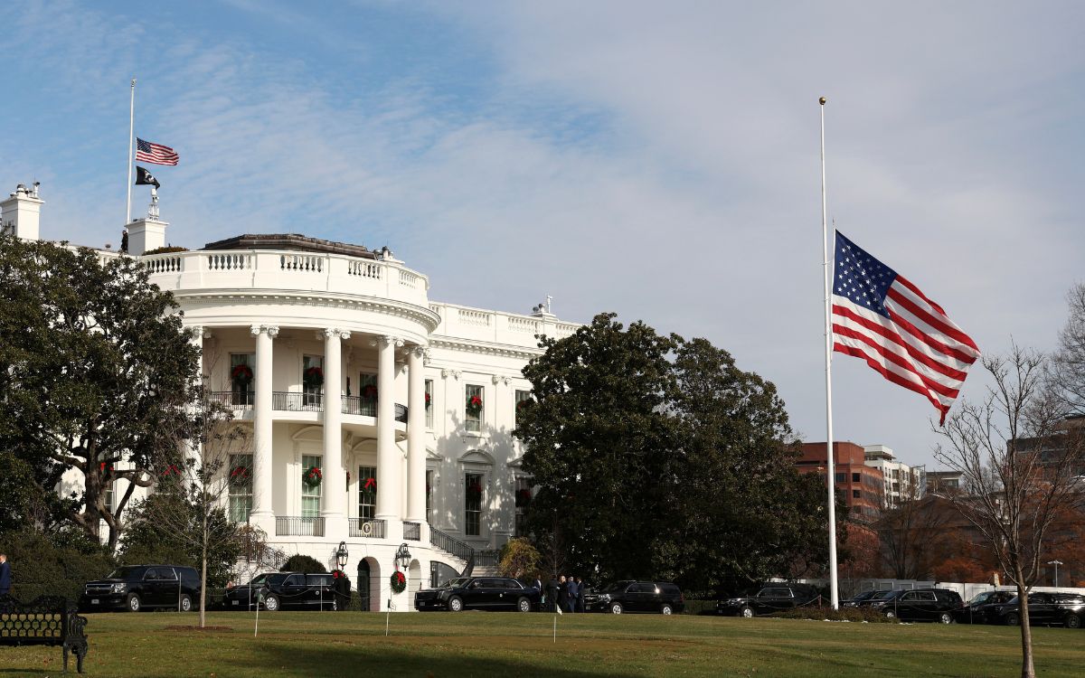 EE.UU. propone revisar historial de redes sociales de 5 años a turistas de 42 países