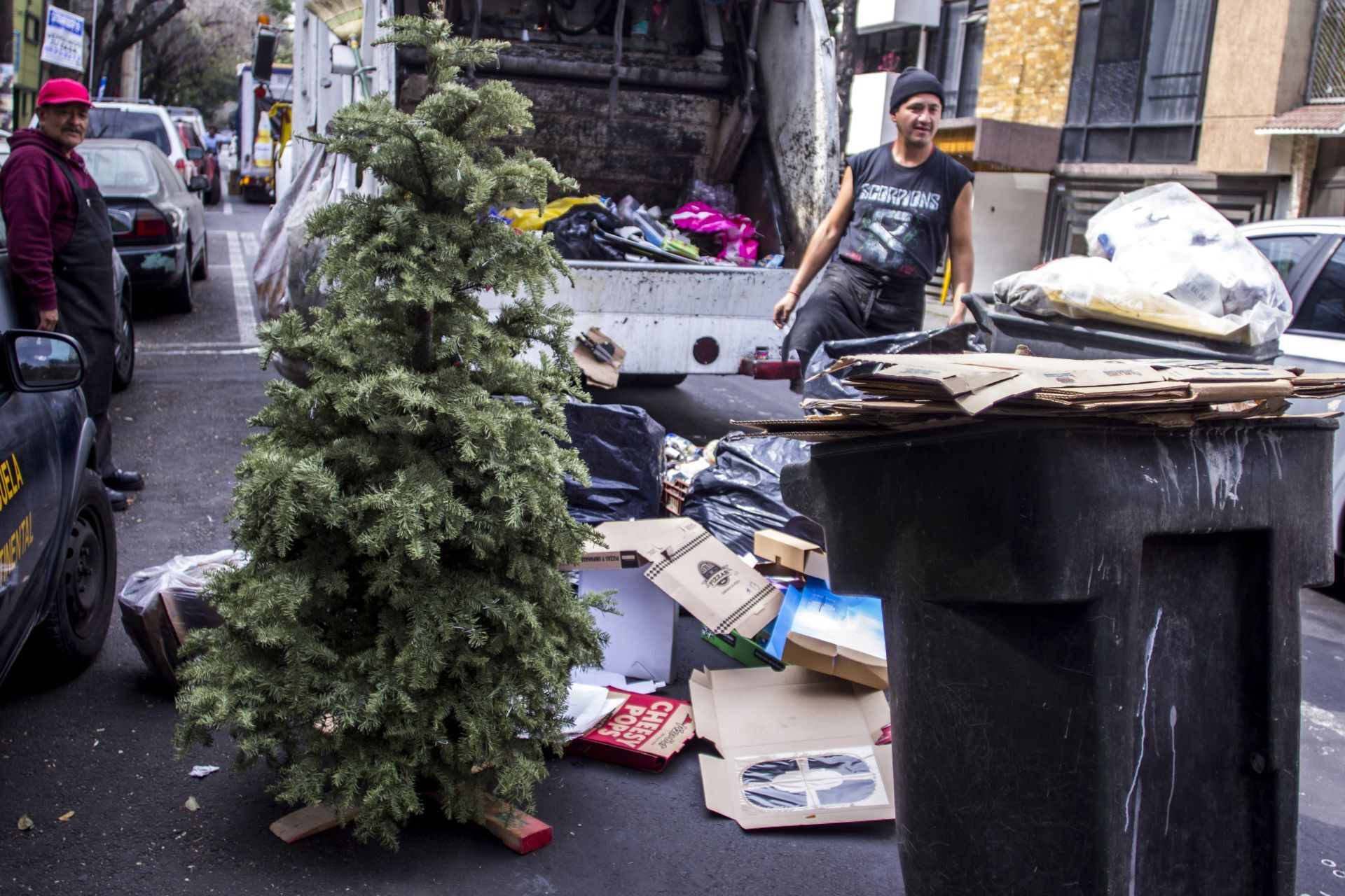 La Navidad le pasa factura a México, con toneladas de residuos y de comida desperdiciada
