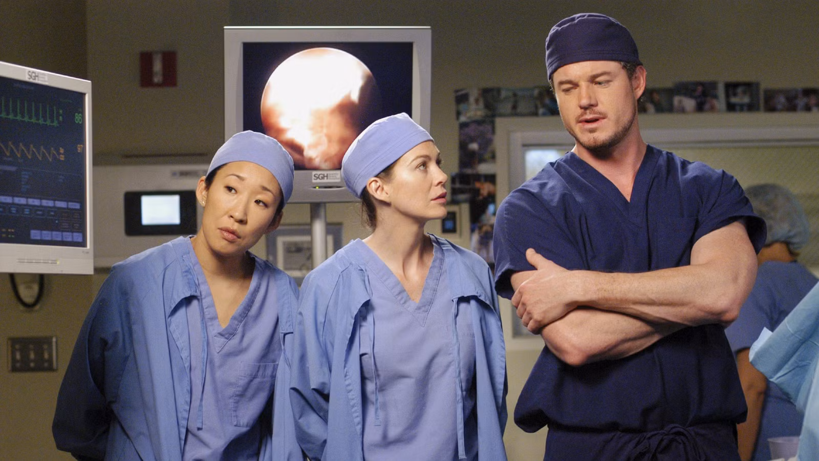 Sandra Oh de Grey's Anatomy como Christina Yang, Ellen Pompeo como Meredith Gray y Eric Dane como Mark Sloan