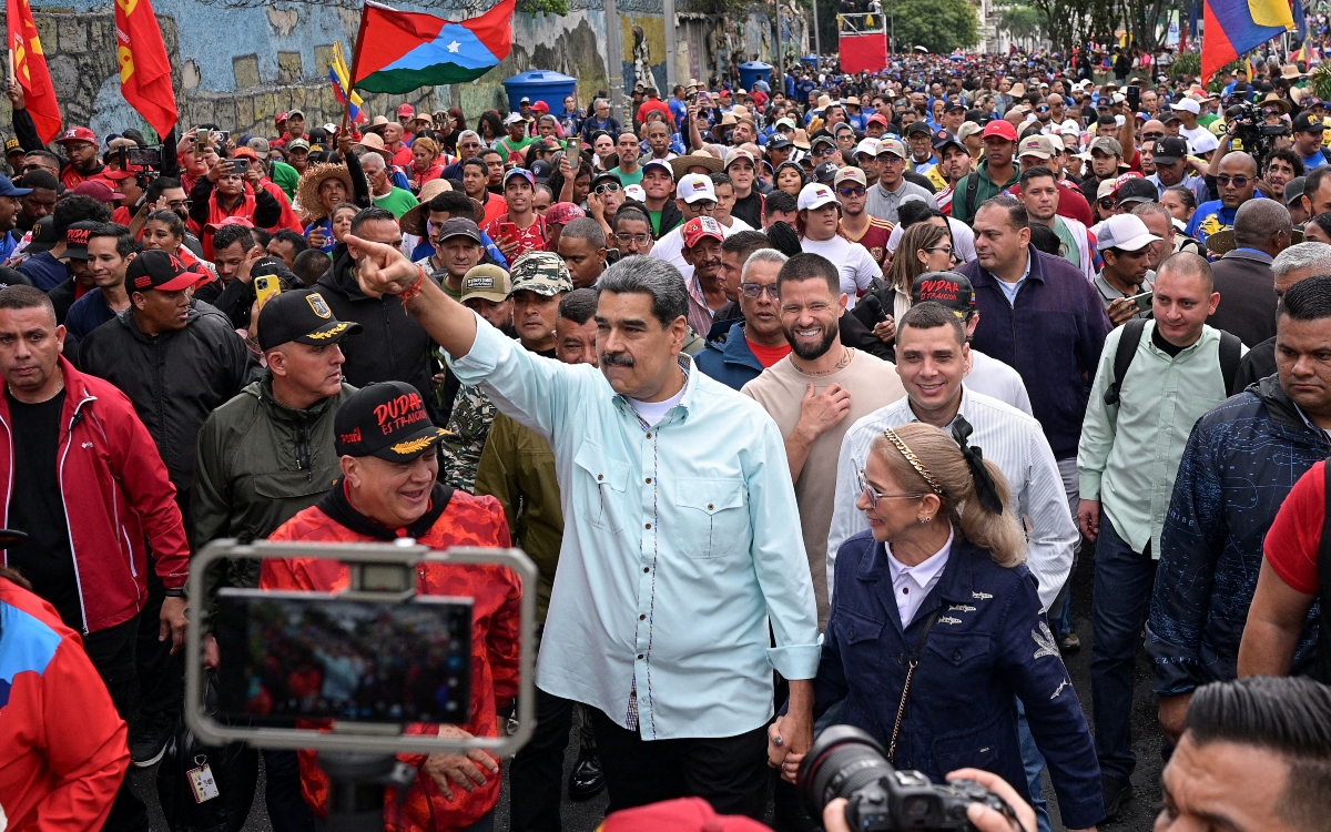 Maduro llama a la unión para "partirles los dientes" a Estados Unidos "si hiciera falta"