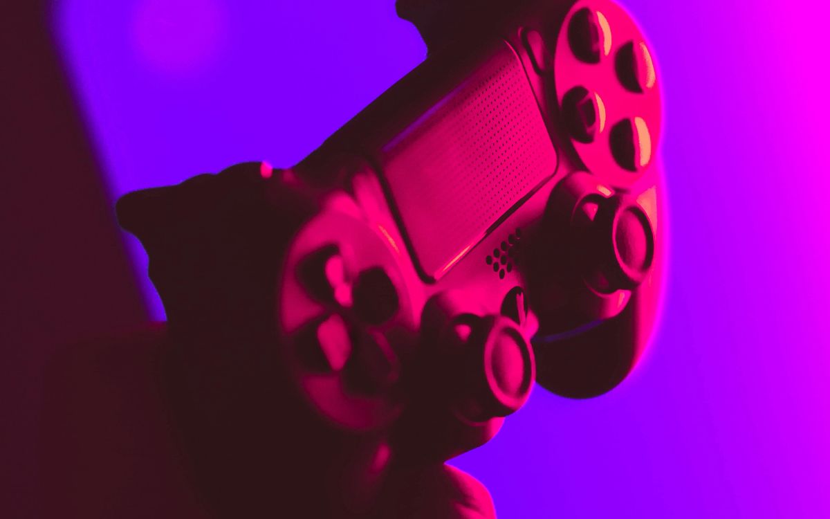 Niños vueltos sicarios: así reclutan a menores con videojuegos y redes sociales para encargos violentos en Europa