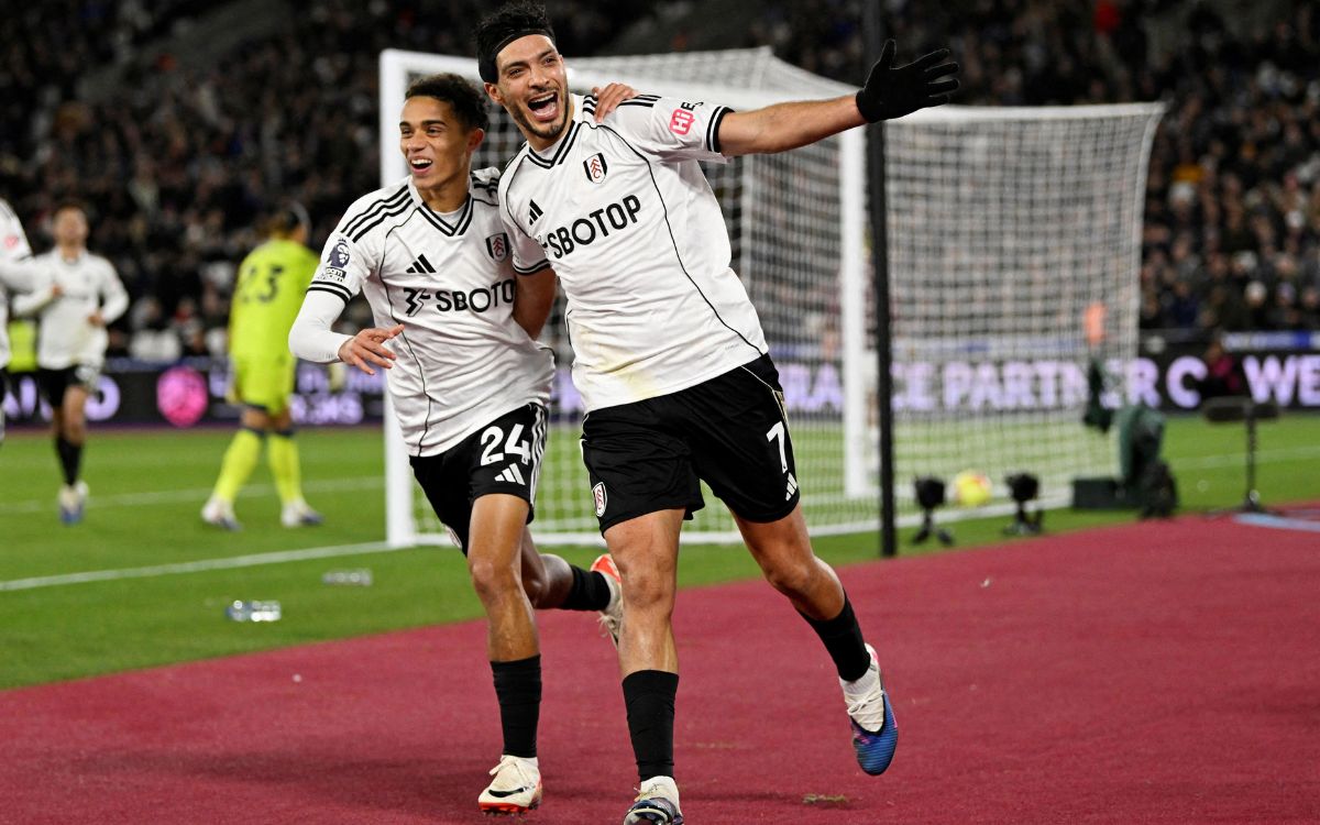 Raúl Jiménez anota gol ganador para el Fulham | Video