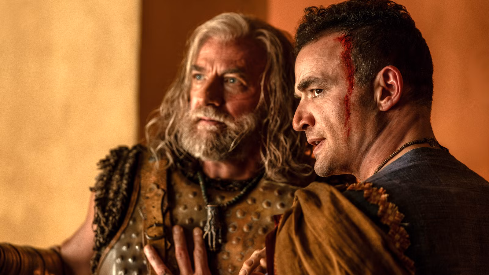 Spartacus: House of Ashur's Explosiva segunda mitad de la temporada 1 vista previa por el creador y las estrellas: "Oh, m--t, ¿vamos con esto?"