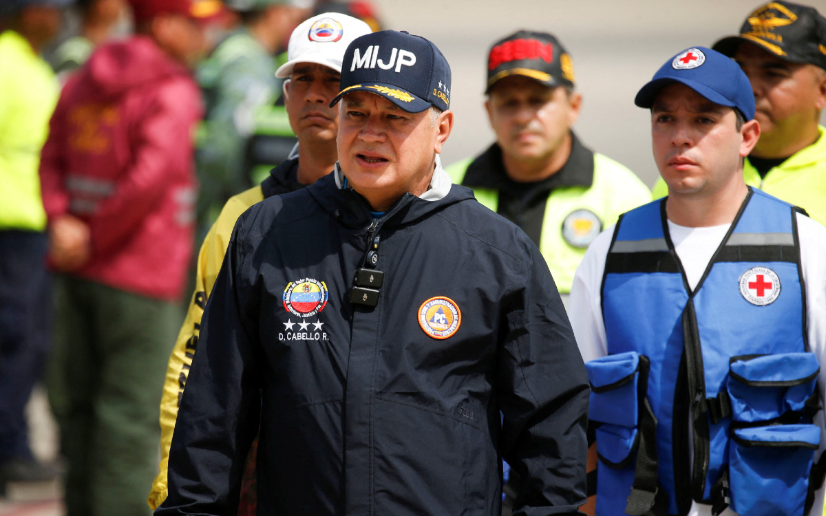 Venezuela está en una 'revolución pacífica, pero no desarmada': Diosdado Cabello