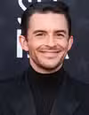 Foto de cabeza de Jonathan Bailey en la 29ª edición anual de los Critics' Choice Awards
