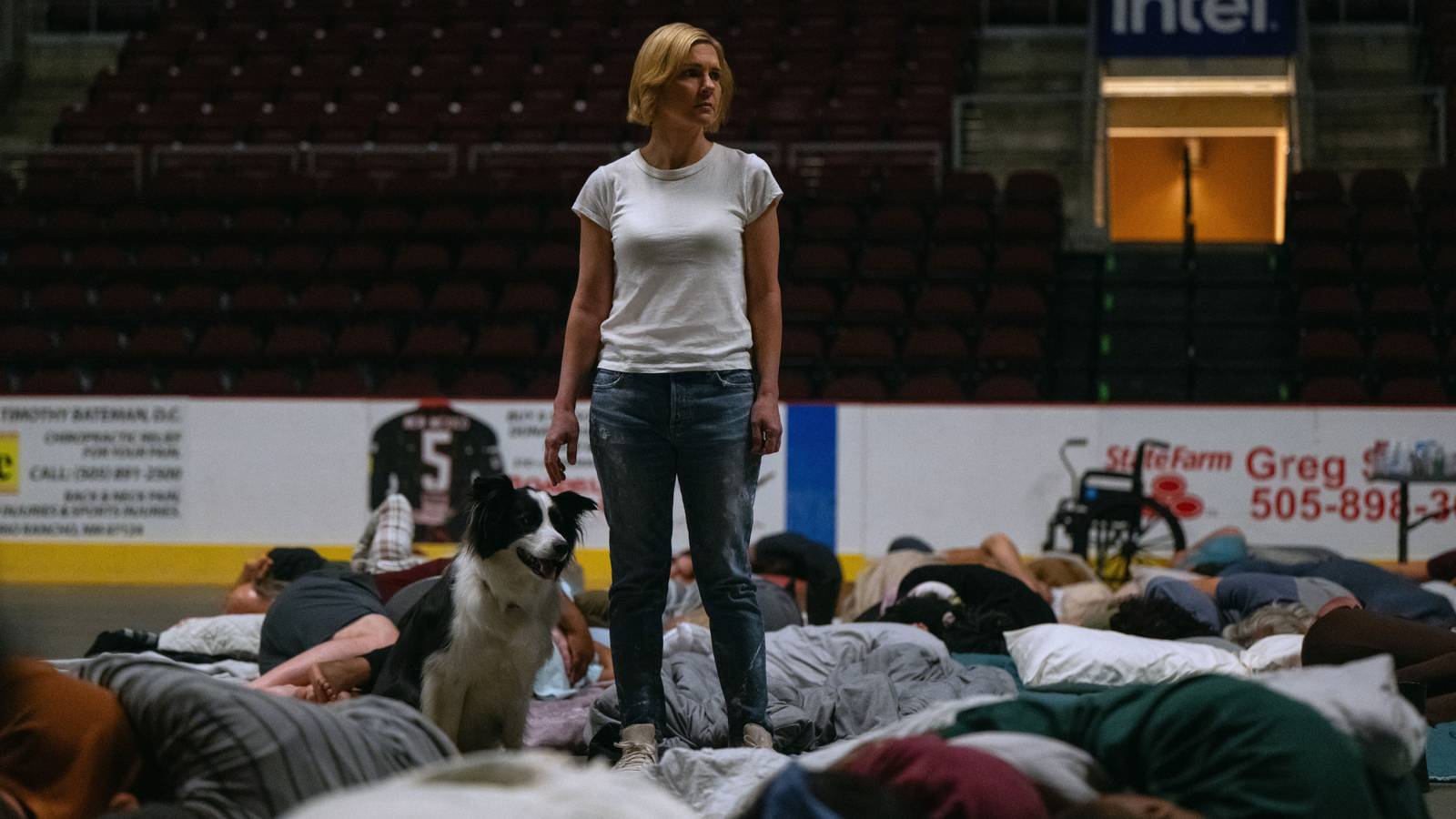 La segunda temporada de Pluribus se centrará en la bomba atómica y sé exactamente qué debería hacer Carol con ella