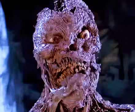 Imhotep está en su forma de momia en 1999 The Mummy