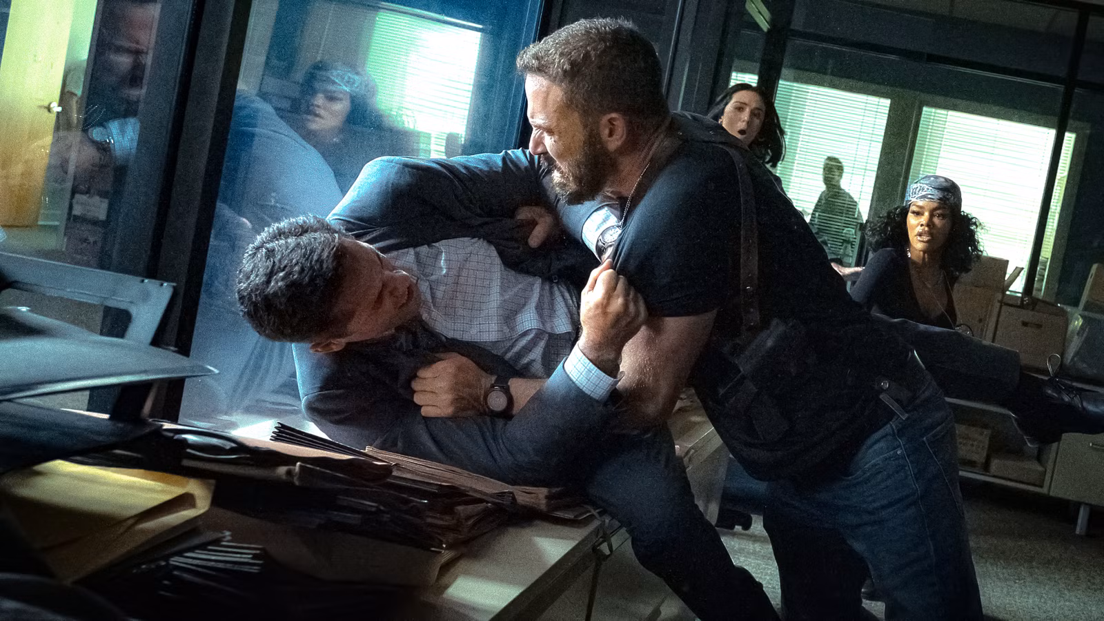 Matt Damon y Ben Affleck demandados por agentes de policía por la película de Netflix The Rip