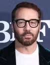 Foto de cabeza de Jeremy Piven