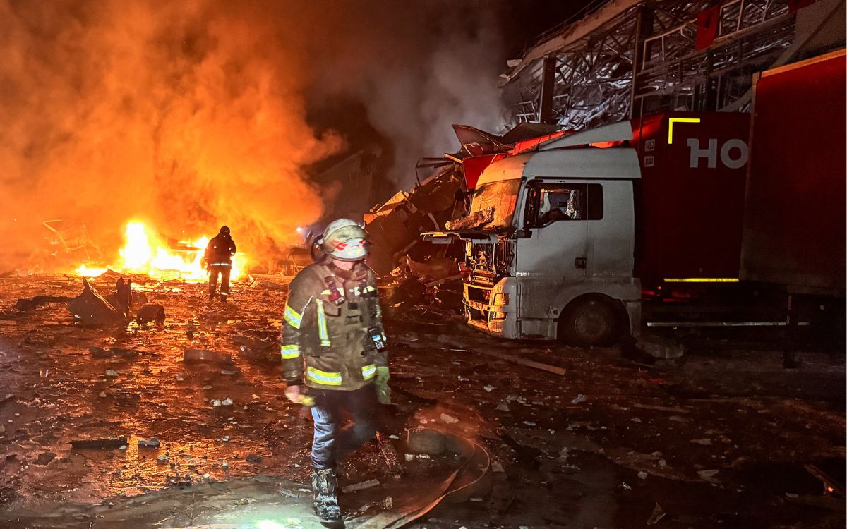 Ataque masivo de Rusia a Ucrania deja sin luz y calefacción a millones de personas