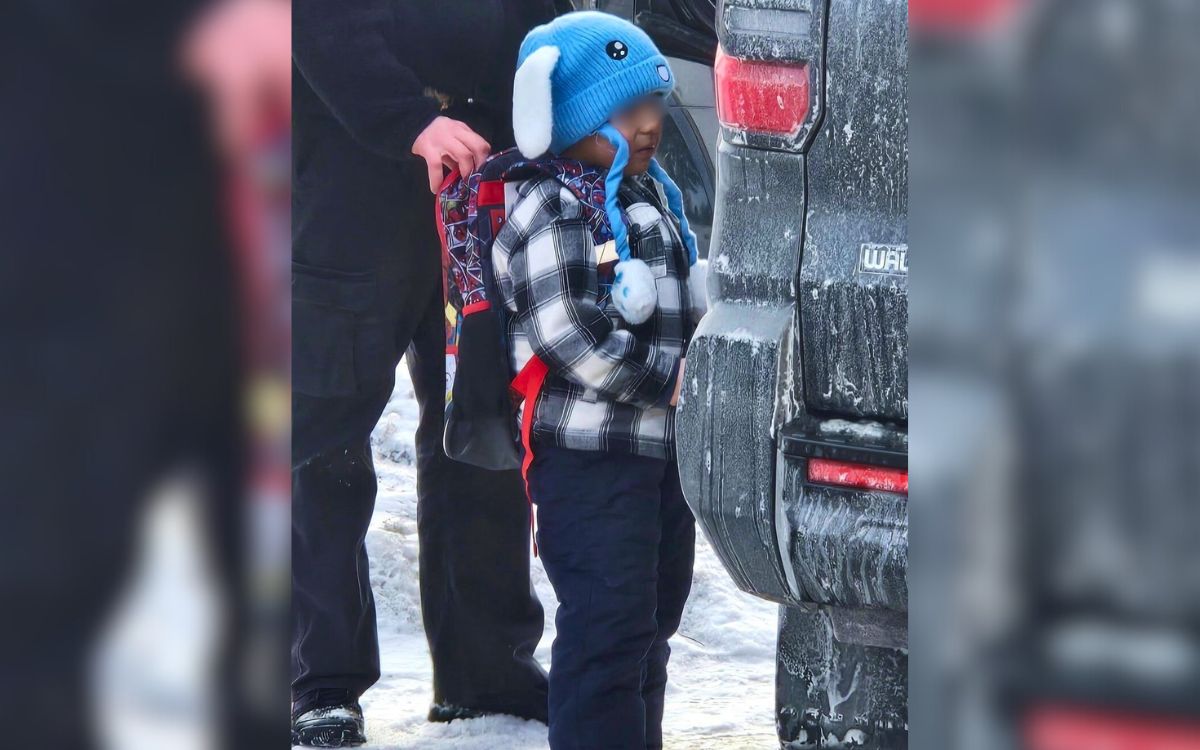 Demócratas acusan a ICE de arrestar a niño de 5 años; DHS afirma lo abandonó su padre al huir