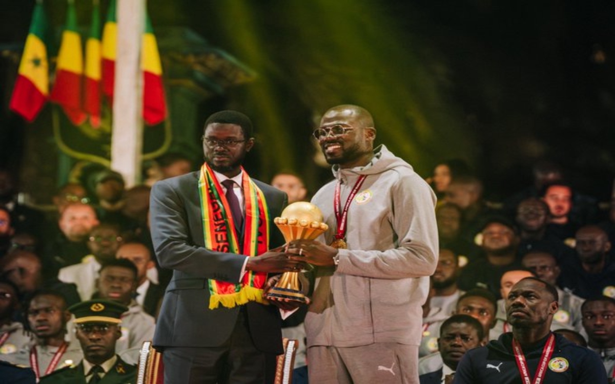 Dinero y tierras reciben jugadores que ganaron la Copa Africana de Naciones 2026 | Video