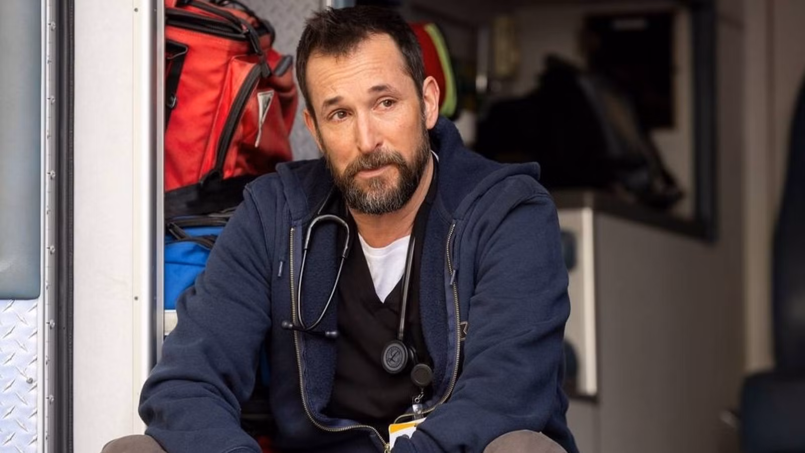 Noah Wyle ofrece una emocionante actualización sobre la producción de la temporada 3 de The Pitt