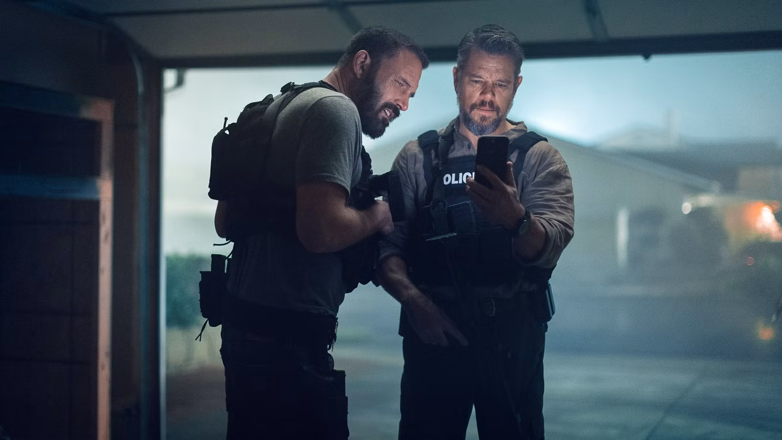 El nuevo thriller valiente de Ben Affleck y Matt Damon asciende al número 1 con uno de los estrenos más importantes de Netflix