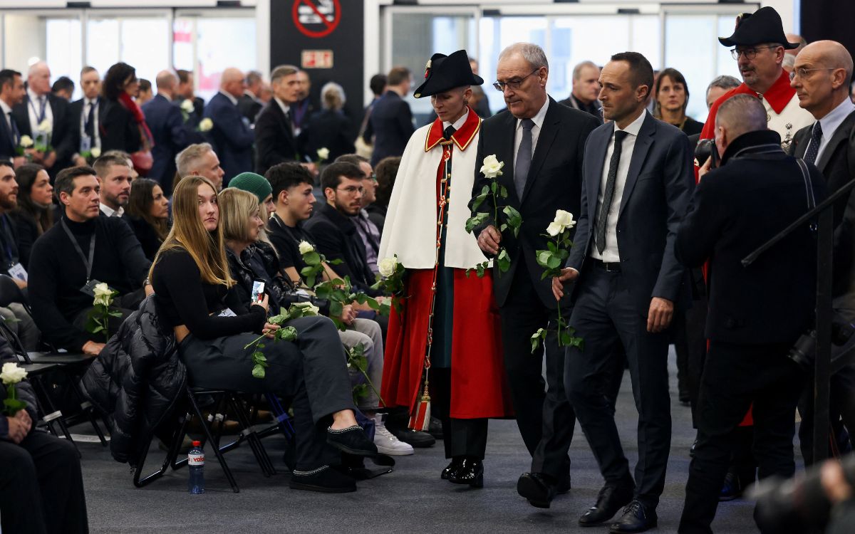 Empieza la ceremonia de homenaje nacional a las víctimas del incendio de un bar en Suiza