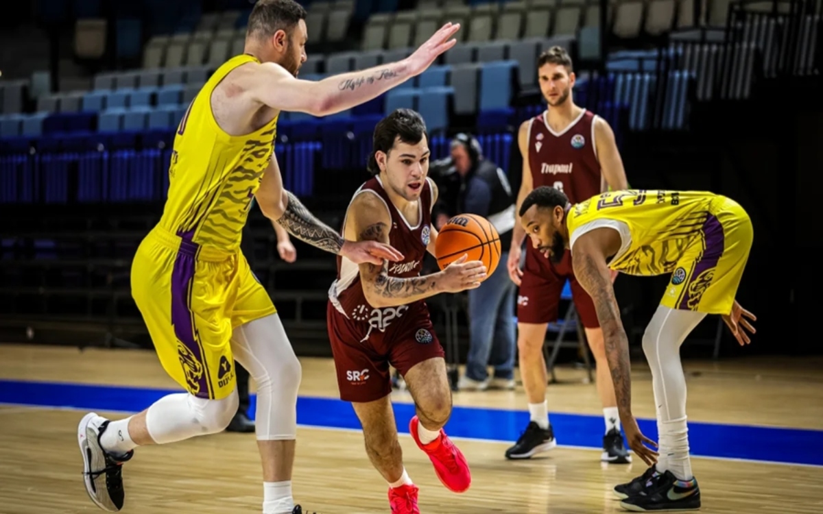Equipo italiano hace el ridículo en la Basketball Champions League | Video