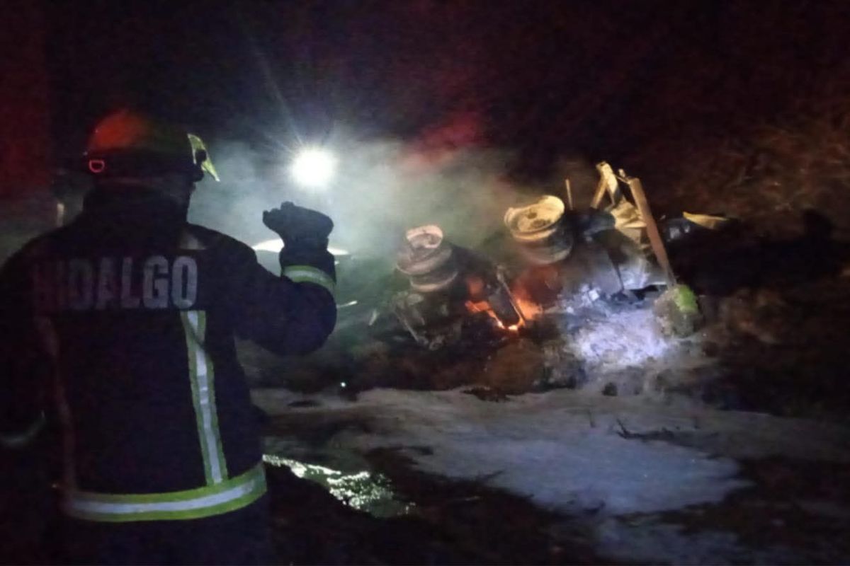 Hidalgo | Explosión de pipa cierra la México–Tuxpan en Tulancingo