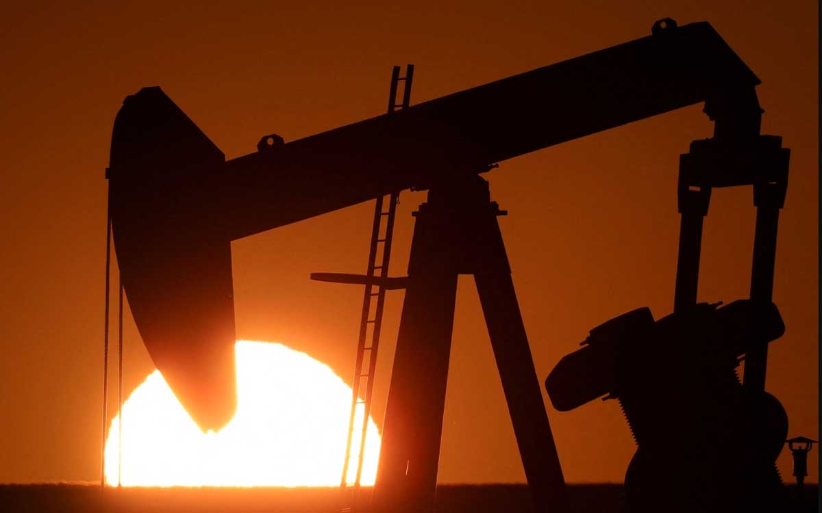 Precios del petróleo caen; crisis en Venezuela no afecta, ante amplio abasto